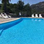 לינה וארוחת בוקר Anastasia 4*